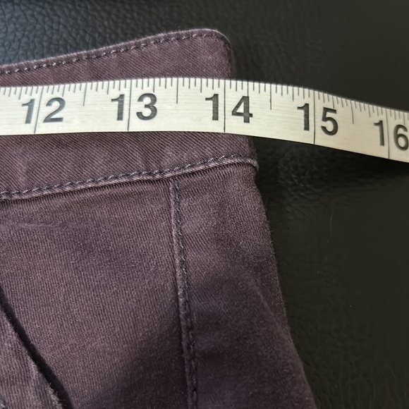 CAbi The Carpenter Cargo Utility Pants Deep Plum Purple Sz 2 - Picture 14 of 16